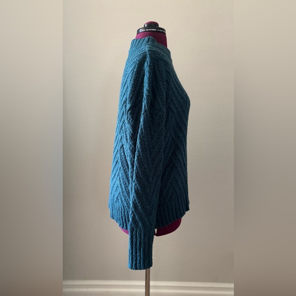 A New Day Crewneck Sweater Teal Textured Chevron Pattern Women’s Size M - Picture 4 of 8